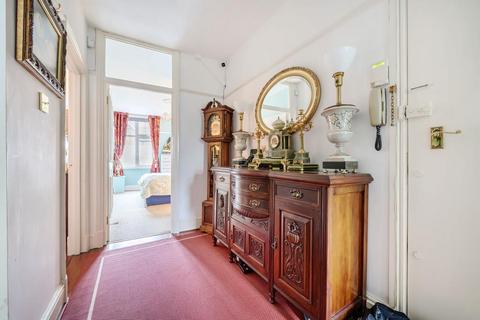 2 bedroom flat for sale - The Broadway,  Mill Hill,  NW7