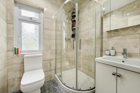 2 bedroom flat for sale - The Broadway,  Mill Hill,  NW7