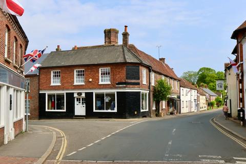 5 bedroom character property for sale, Church Street, Great Missenden, HP16