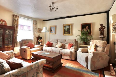 5 bedroom character property for sale, Church Street, Great Missenden, HP16