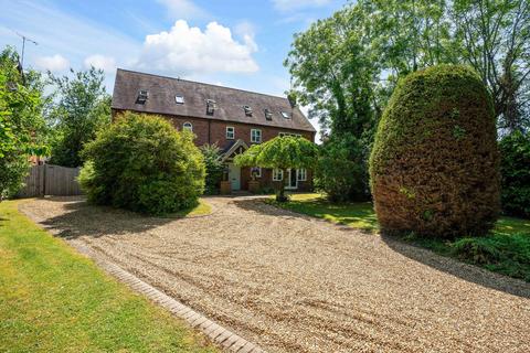 6 bedroom detached house for sale, Banbury Road, Southam, Warwickshire CV47 1HJ