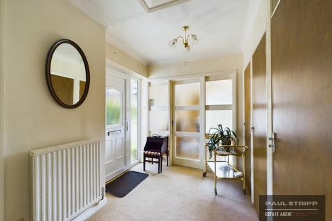 16 Claverham Close, Battle, TN33 0JF