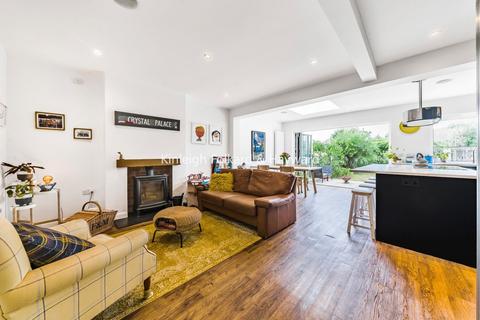 4 bedroom semi-detached house for sale, Dene Close, Hayes, Kent, BR2