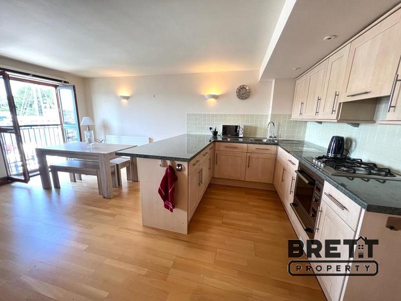 Kitchen/Dining