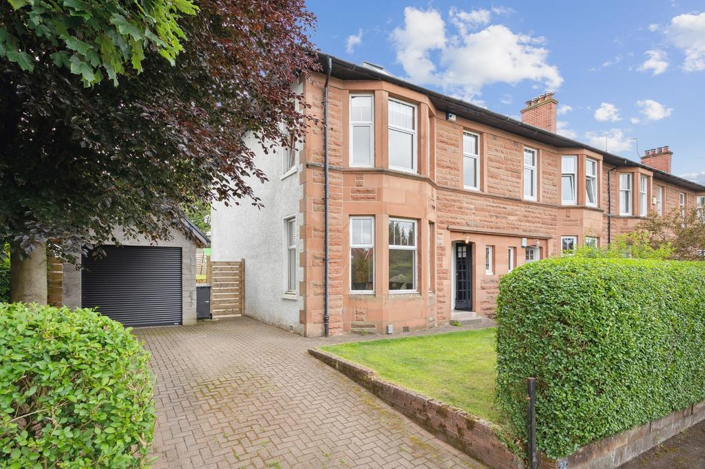 MacFarlane Road, Bearsden, East Dunbartonshire, G61 2LY 4 bed end of
