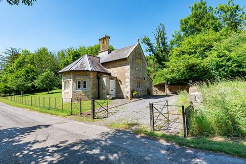 3 bedroom country house for sale, Orchardleigh, BA11