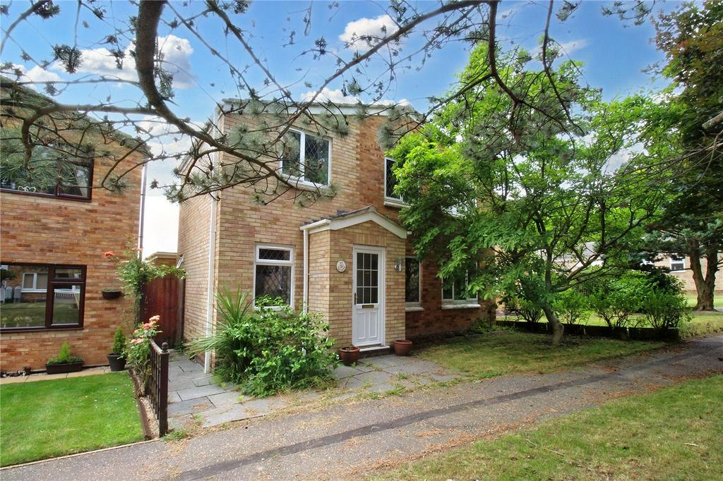 Binyon Gardens, Taverham, Norwich... 4 bed detached house for sale £