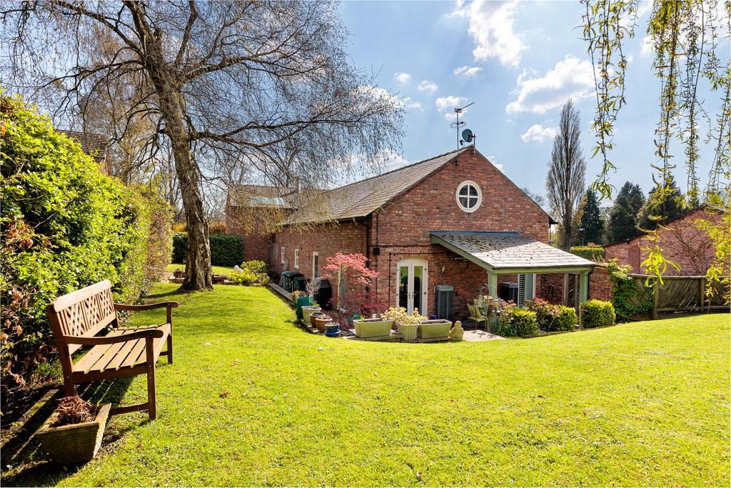 Mill Lane, Alderley Edge, Cheshire, SK9 3 bed barn for sale £850,000