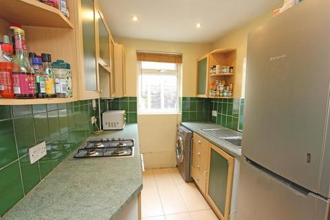 3 bedroom end of terrace house for sale, Sussex Road, South Croydon