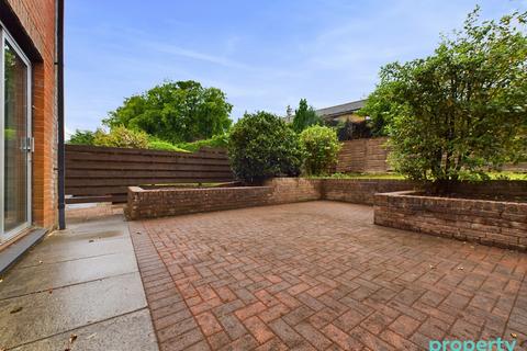 40 Pinewood Walk, Strathaven, ML10 6UL
