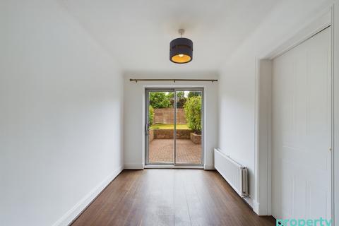 40 Pinewood Walk, Strathaven, ML10 6UL