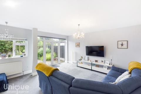 270 Blackpool Road, Poulton-le-fylde, FY6 7QU