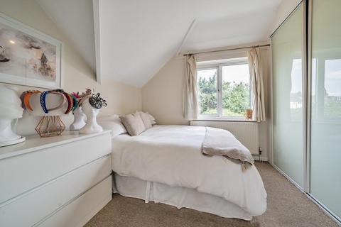 4 Aldrich Terrace, London, SW18 3PU