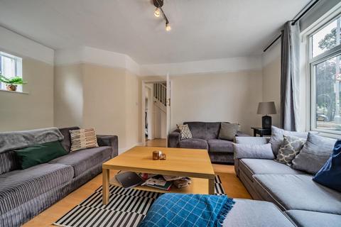 4 Aldrich Terrace, London, SW18 3PU