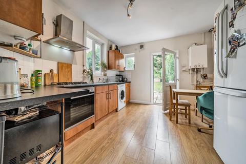 4 Aldrich Terrace, London, SW18 3PU