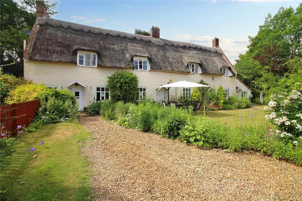 Newmarket Road, Cringleford, Norwich, Norfolk, NR4 4 bed detached house