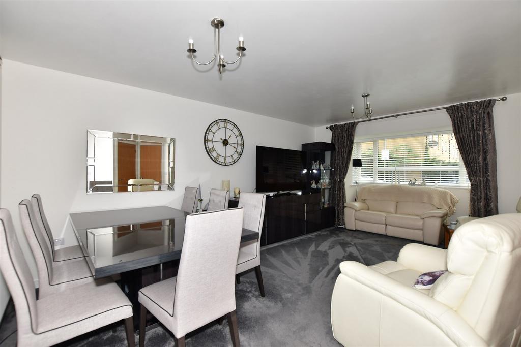 Lounge/Diner/Kitchen