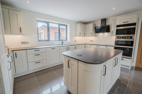 5 bedroom detached house for sale, Cae Garreg, Trefeglwys, Caersws, Powys, SY17