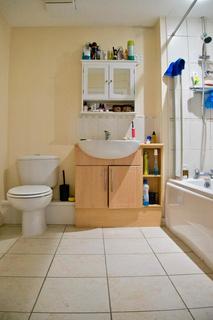 2 bedroom flat for sale, Birkby Close, Hamilton, Leicester, LE5