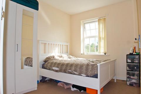2 bedroom flat for sale, Birkby Close, Hamilton, Leicester, LE5