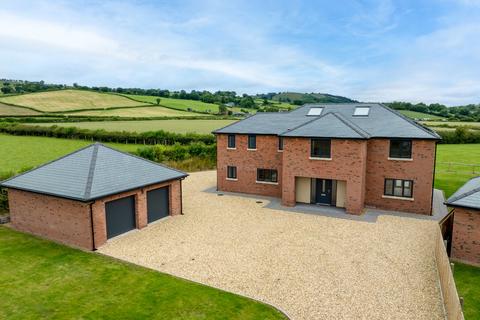 5 bedroom detached house for sale, Cae Garreg, Trefeglwys, Caersws, Powys, SY17