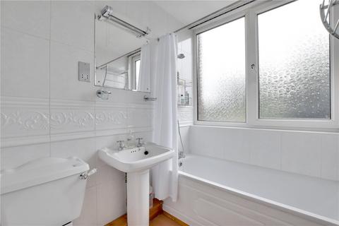 9 Tristan Square, London, SE3 9UB