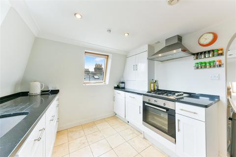 3 bedroom apartment to rent, Kathleen Road, London, SW11