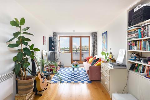 2 bedroom flat for sale, Leamore Court, 1 Meath Crescent, London, E2