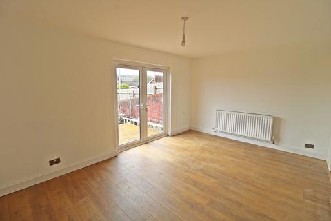 20 Bryngolau, Tonyrefail, Porth, CF39 8HW