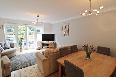 24 Bryn Dewi Sant, Miskin, Pontyclun, CF72 8TJ