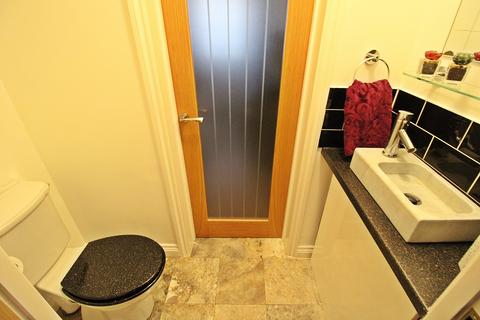 43 Beech Wood Drive, Tonyrefail, Porth, CF39 8JL