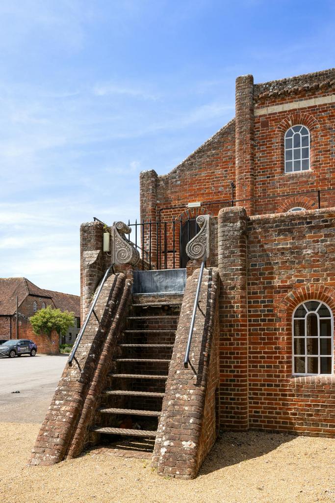 The Granary Fareham External 9.jpg