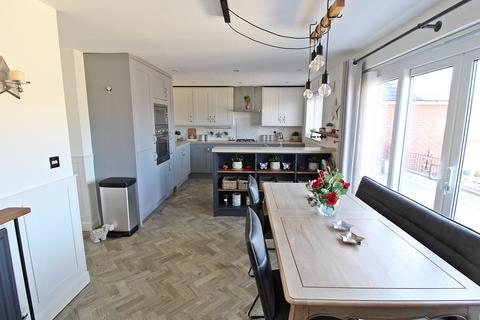 22 Parc Dan Y Bryn, Tonyrefail, Porth, CF39 8JS