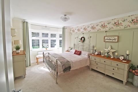 22 Parc Dan Y Bryn, Tonyrefail, Porth, CF39 8JS
