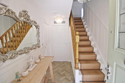 22 Parc Dan Y Bryn, Tonyrefail, Porth, CF39 8JS
