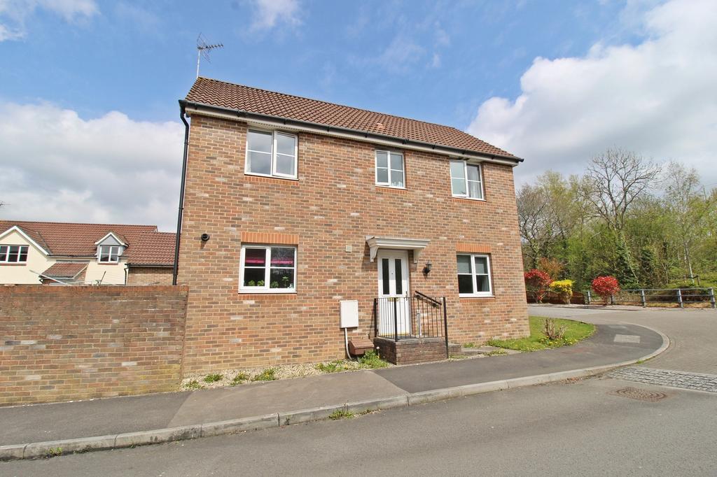 Llanharan, Pontyclun CF72 3 bed detached house for sale £249,950