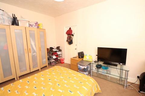 2 bedroom house to rent, Paisley Street, Leeds, West Yorkshire, LS12