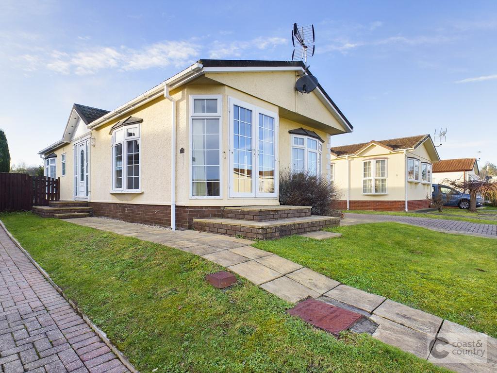 Pottery Road, Bovey Tracey 2 bed mobile home for sale £210,000