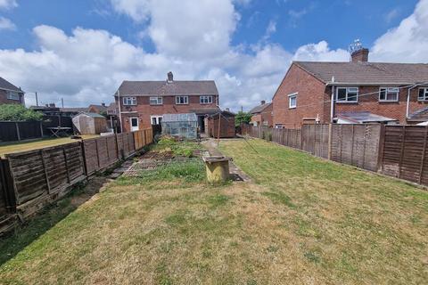 29 Langmead Road, Crewkerne, TA18 8DY