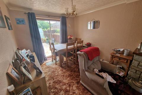 29 Langmead Road, Crewkerne, TA18 8DY