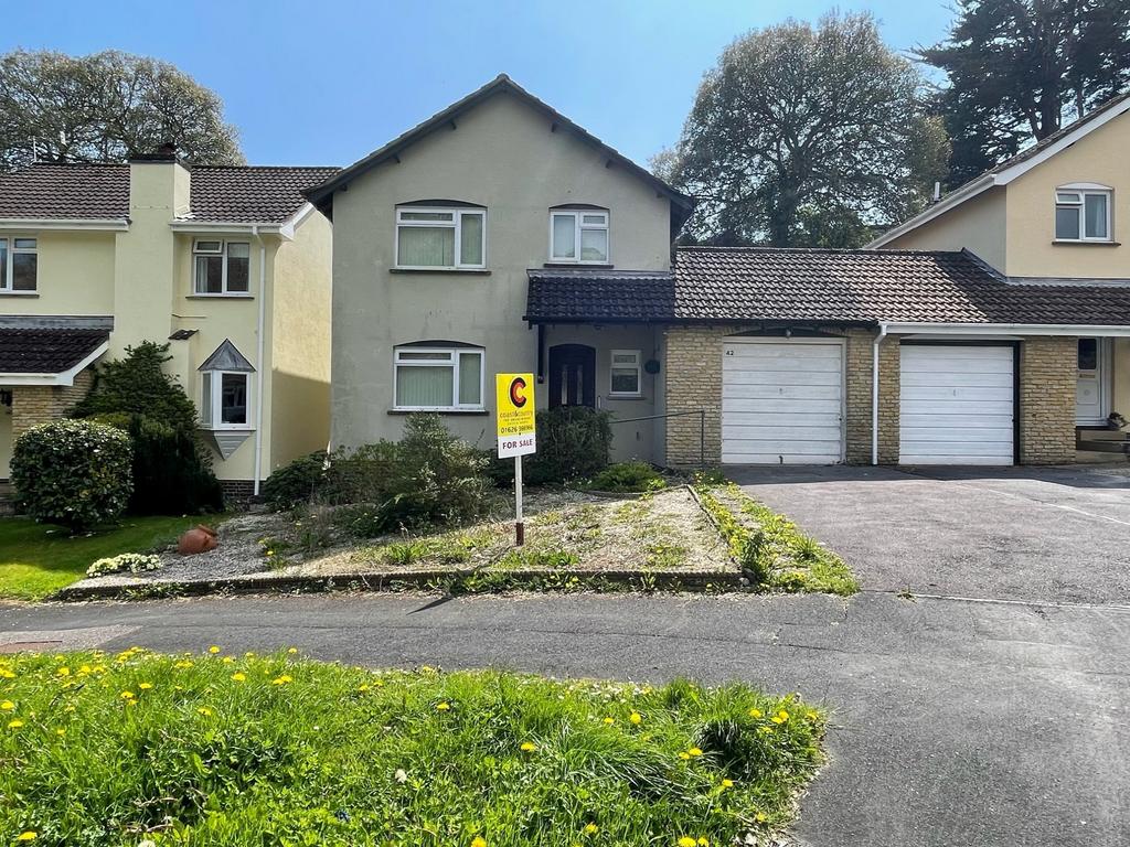 The Churchills, Newton Abbot 3 bed detached house £315,000