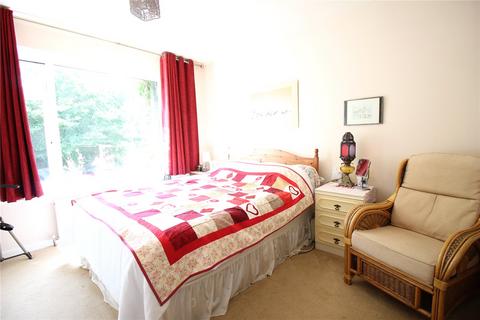 3 bedroom bungalow for sale - Seamead, Hill Head, Hampshire, PO14
