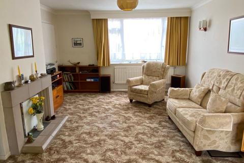 20 Dovecote Road, Roade, Northampton, NN7 2NE