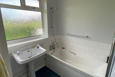 20 Dovecote Road, Roade, Northampton, NN7 2NE