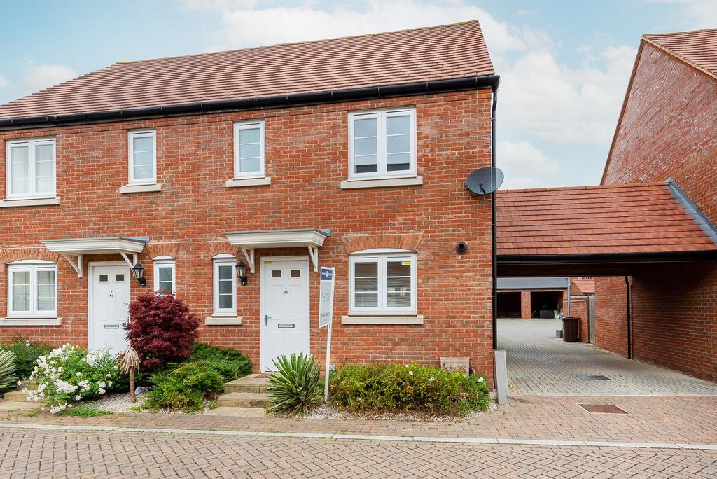 Bicester, Bicester OX26 3 bed semidetached house for sale £375,000