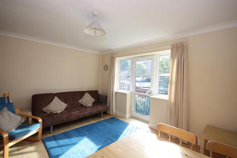 2 bedroom flat to rent, Vicarage Mews, Kirkstall, Leeds, LS5