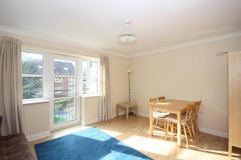 2 bedroom flat to rent, Vicarage Mews, Kirkstall, Leeds, LS5
