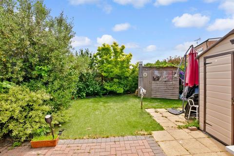 25 Bush Avenue, Newington, Ramsgate, CT12 6HB