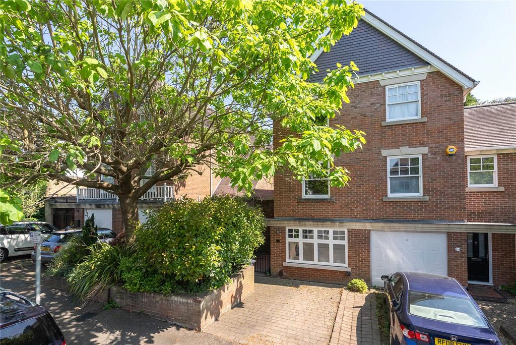 Raymond Road, Wimbledon, London, SW19 4 bed semidetached house for