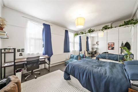 7 Goldsmith Road, London, W3 6PX